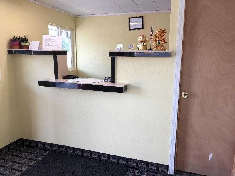 Royal Motel photo 1
