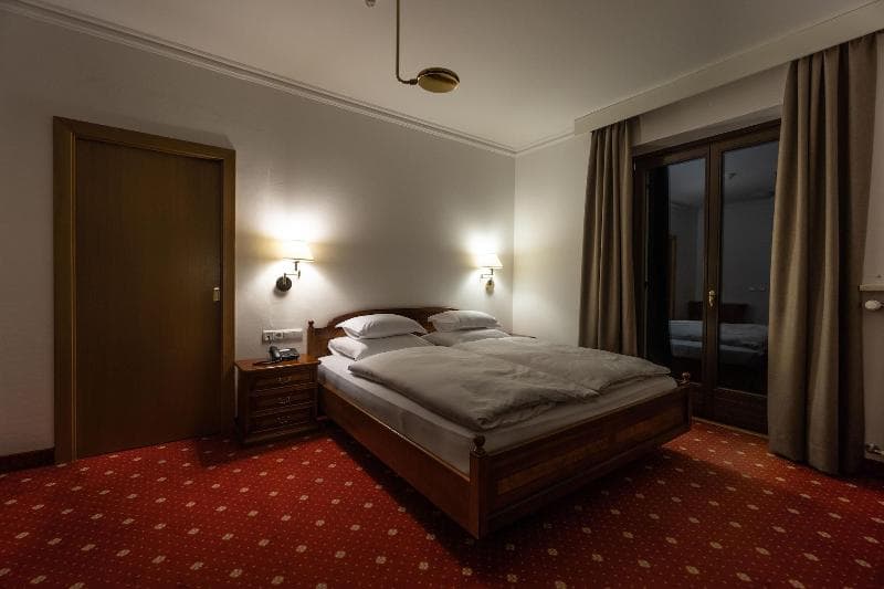 A.Nett Hotel 4