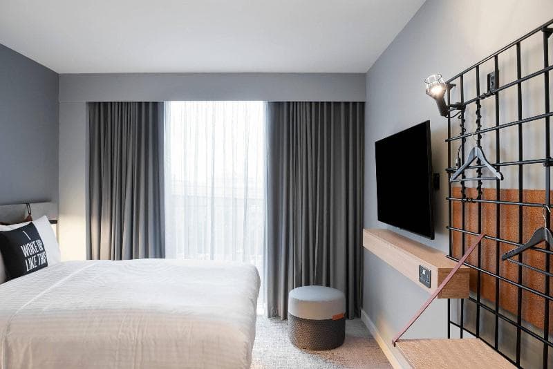 Moxy Slough By Marriott 2