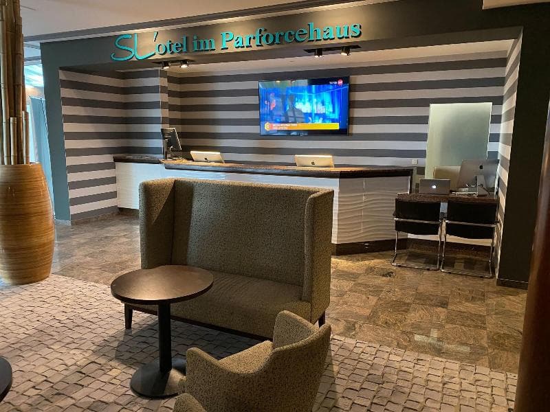 Sl'otel Im Parforcehaus 4