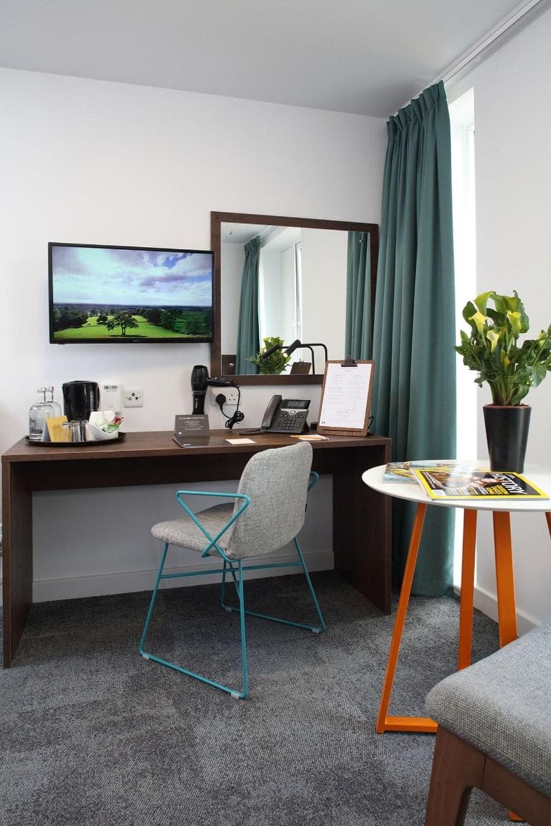Sunley Hotel 5