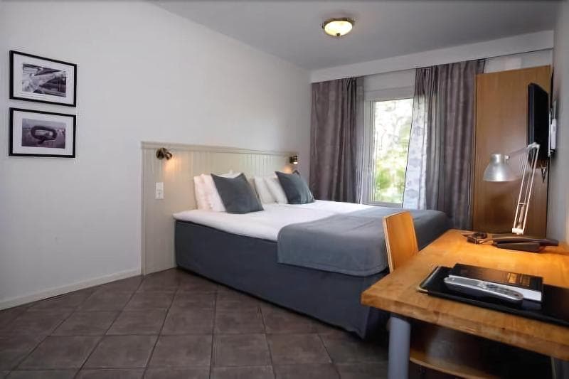 Adels Hotel 5