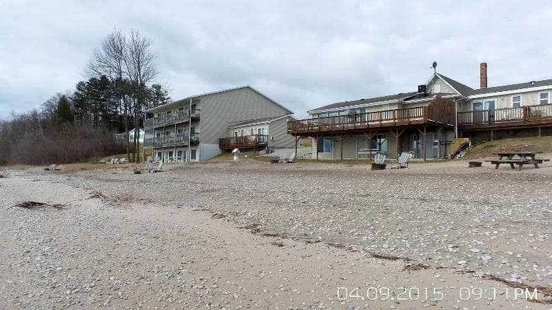 Algoma Beach Motel main