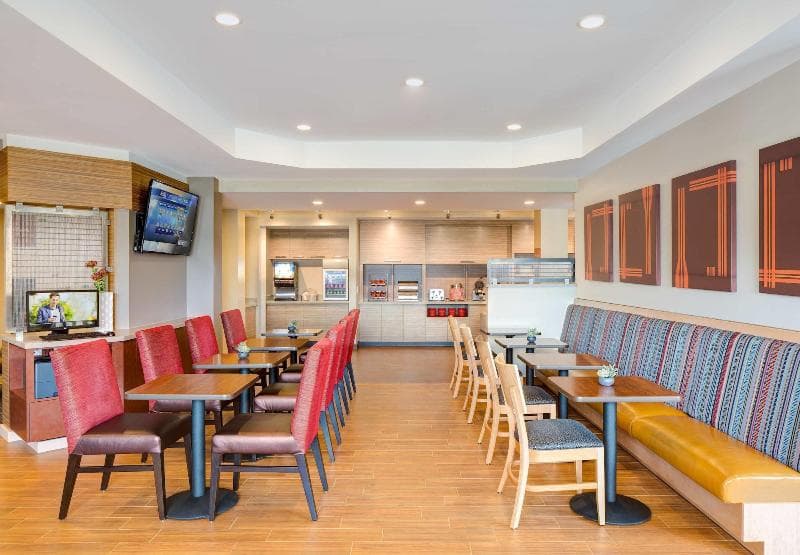 Towneplace Suites Clarksville 3