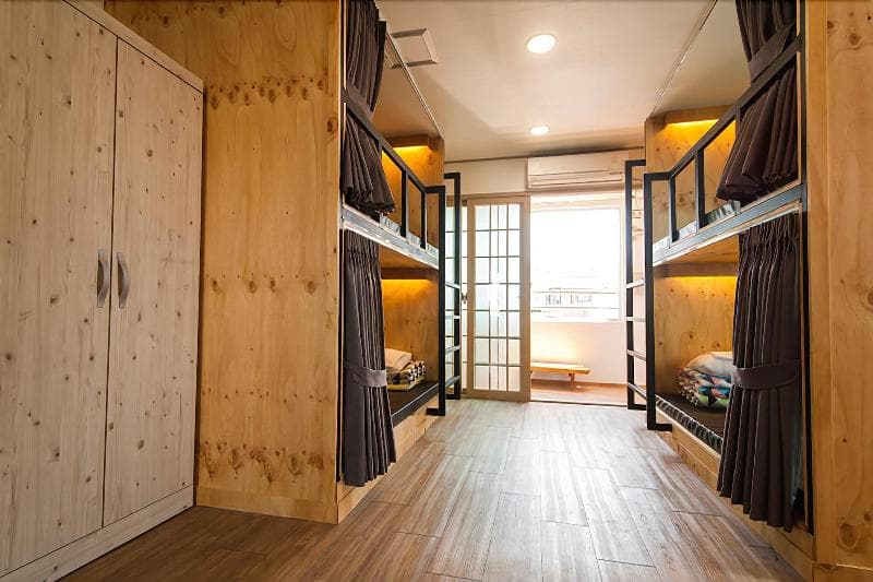 On The Stone Guesthouse 2 - Hostel photo 1