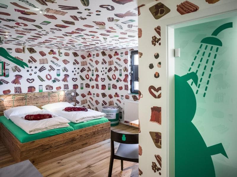 Bratwursthotel 3