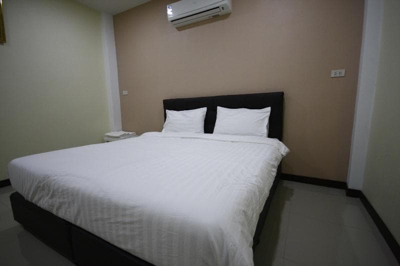 Charoensuk Grand Hotel 5