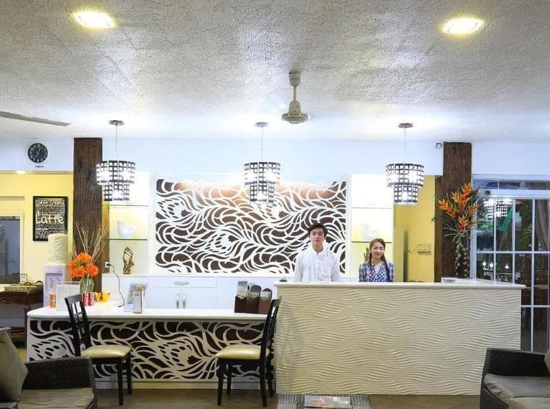 Luljettas Place Garden Suites 4