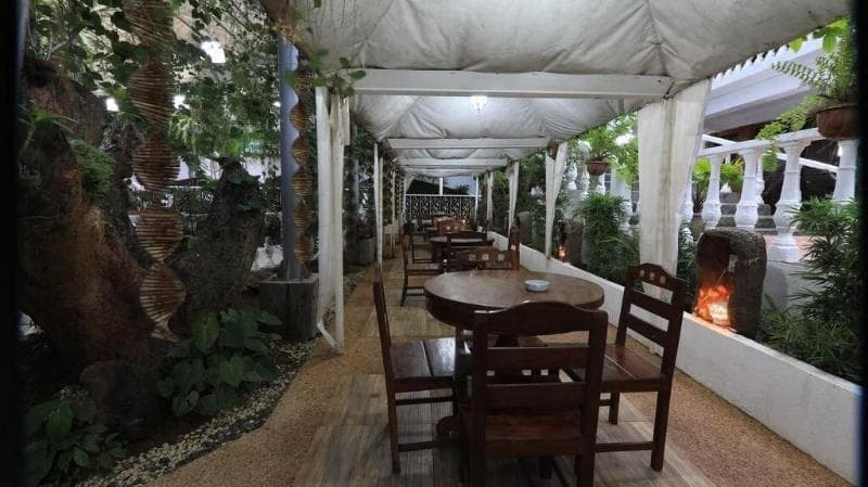Luljettas Place Garden Suites photo 1