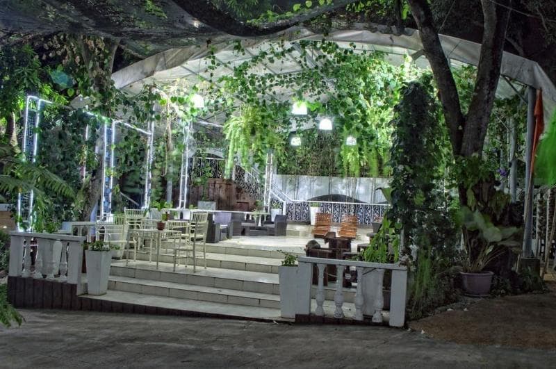 Luljettas Place Garden Suites 5