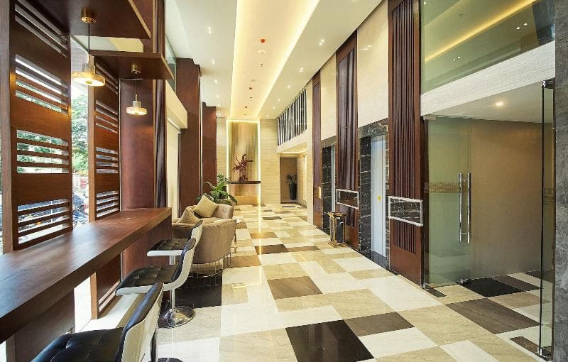 J7 Plaza Hotel 5