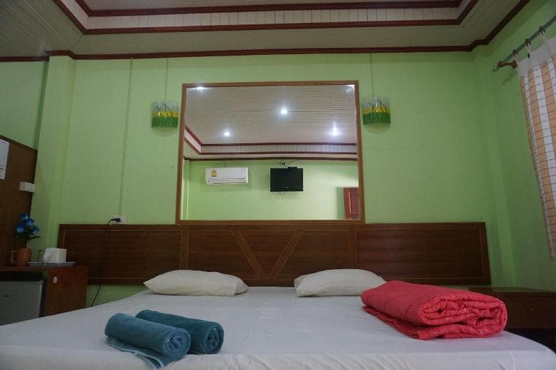 Thumneab Guesthouse main