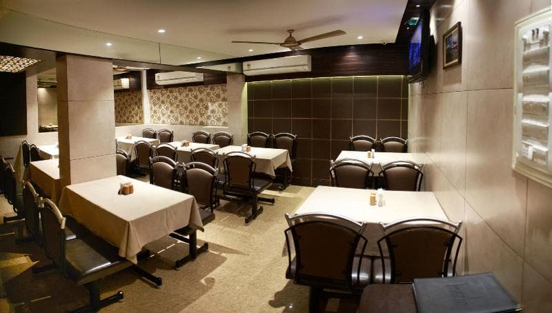 Hotel Leela main
