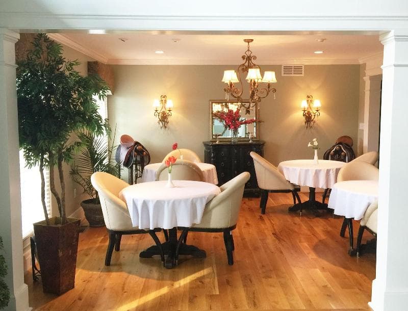 The B & B At Queenslake 4