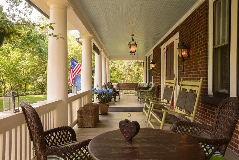 Sweet Biscuit Inn 5