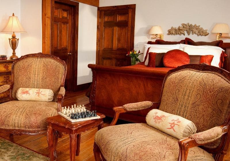 Stonecroft Country Inn 3