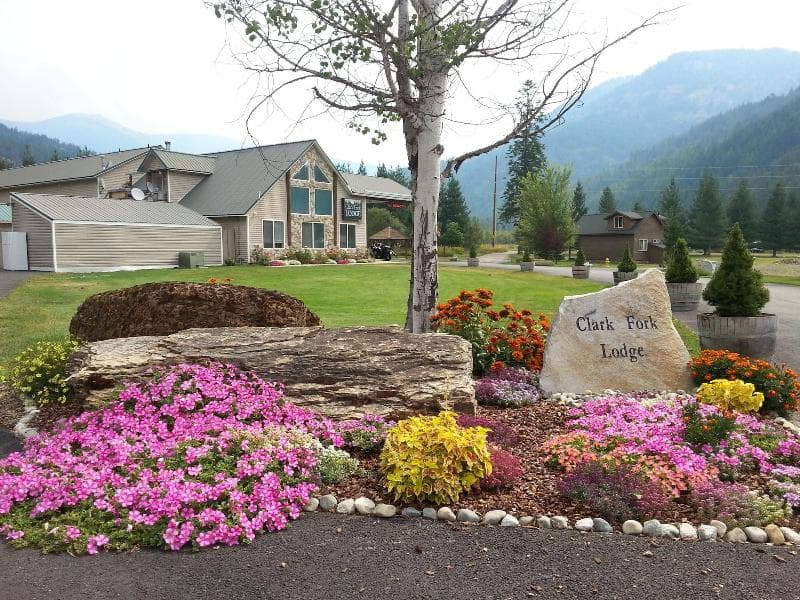 Clark Fork Lodge 5