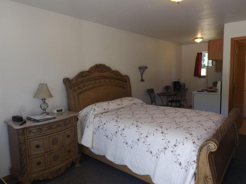 Clark Fork Lodge photo 1