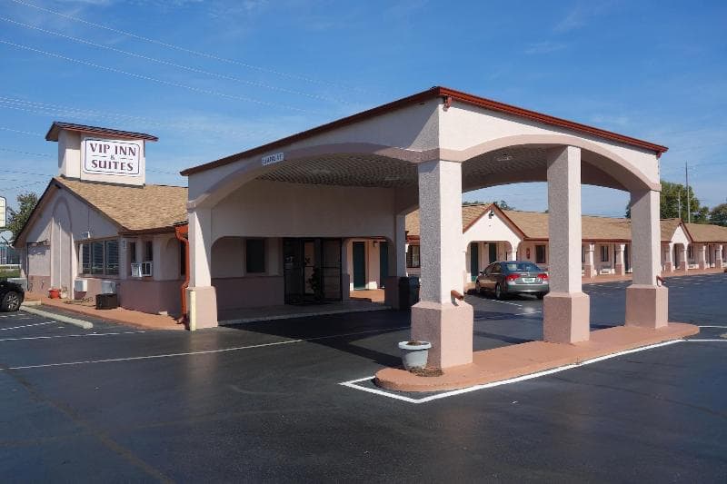 Vip Inn & Suites 5