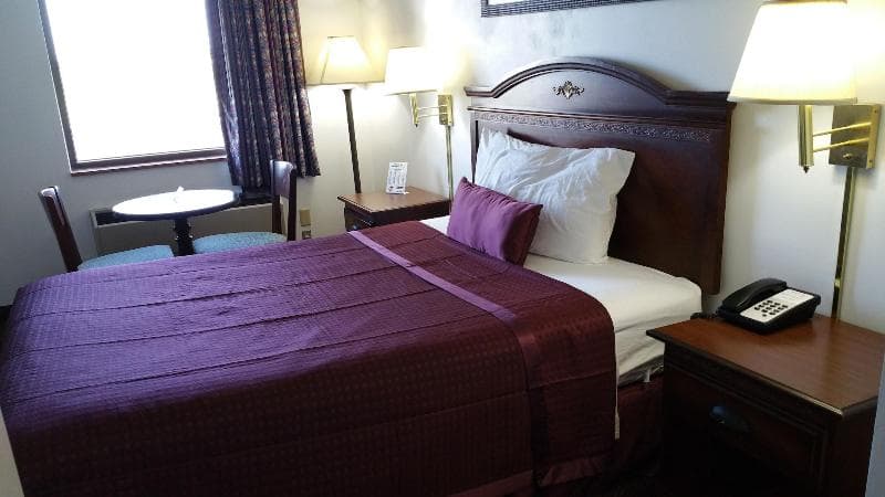 Hoosier Inn 4