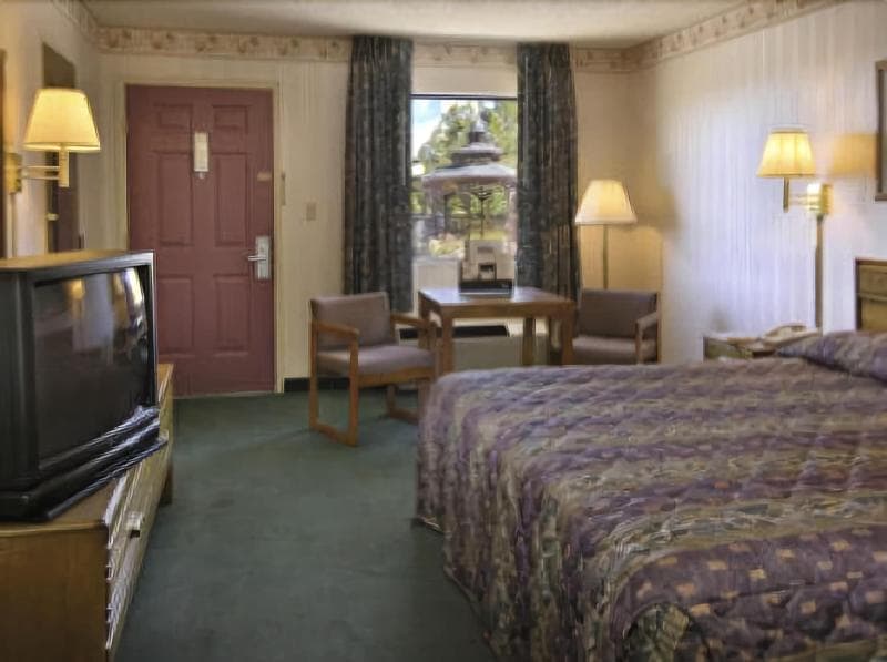 Express Inn 3