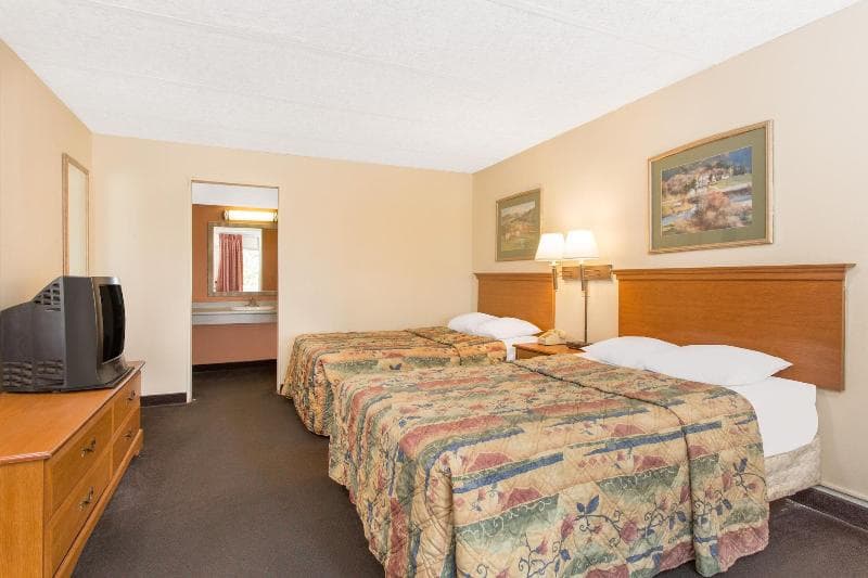 Garden Inn photo 1