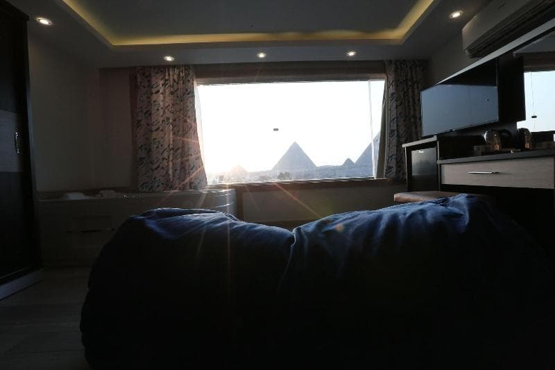 Pyramid Edge photo 1