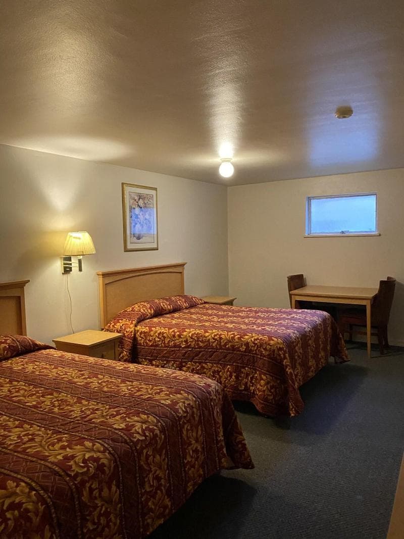 New West Motel 3