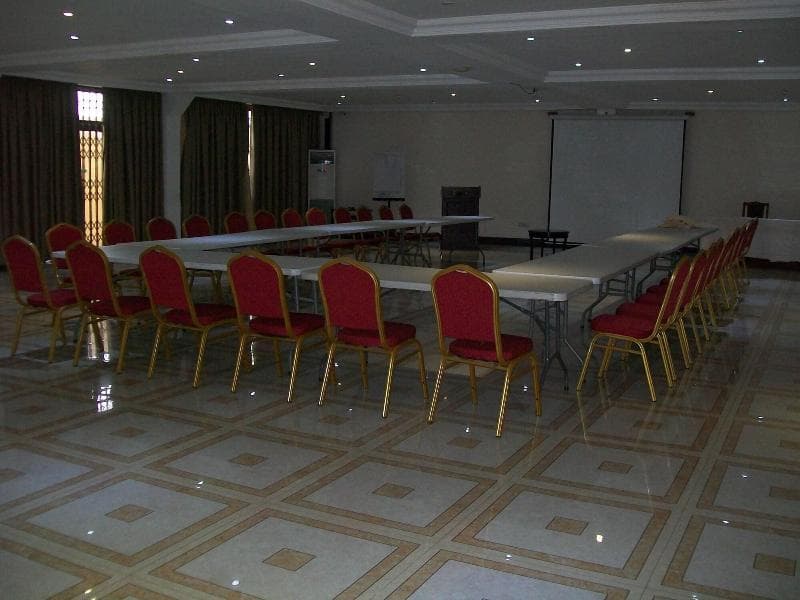 Ampomaah Hotel main