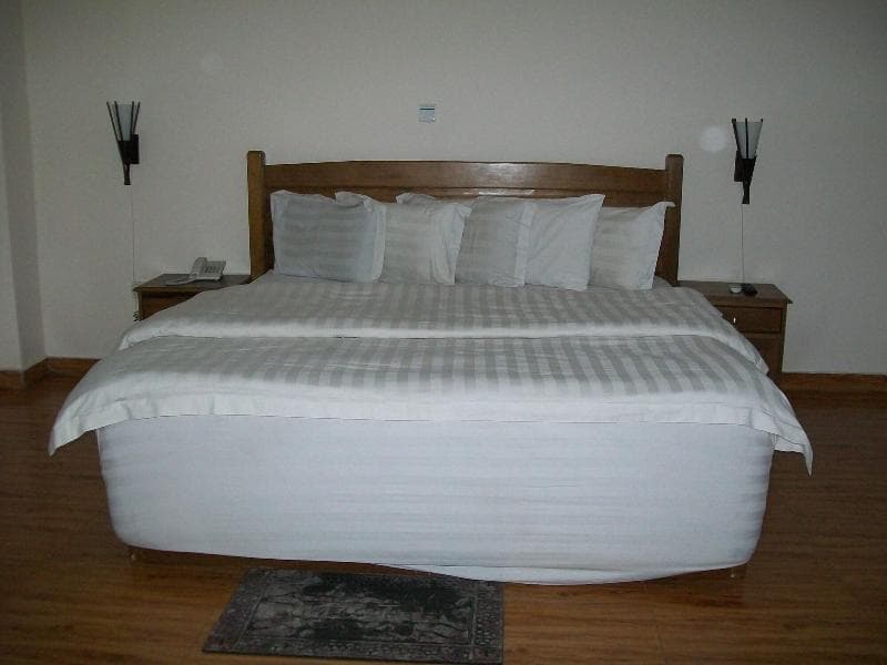Ampomaah Hotel 5