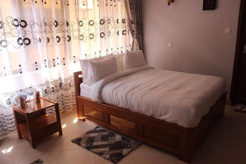 Venice Hotel 5