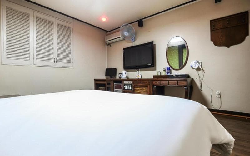 Motel Nine photo 1