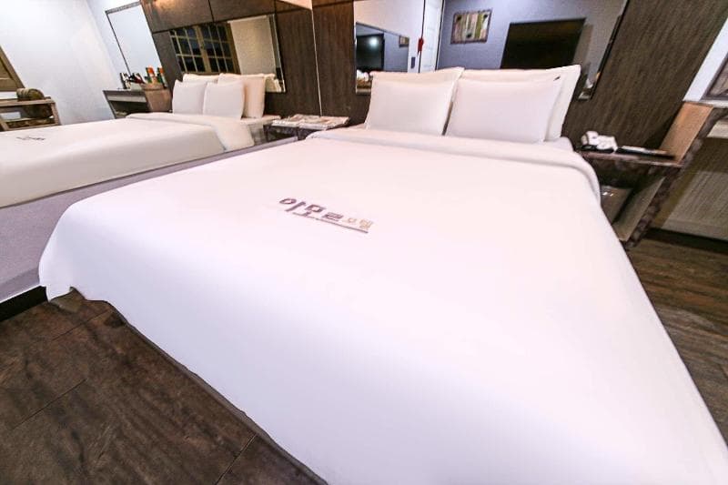 Amore Motel 3