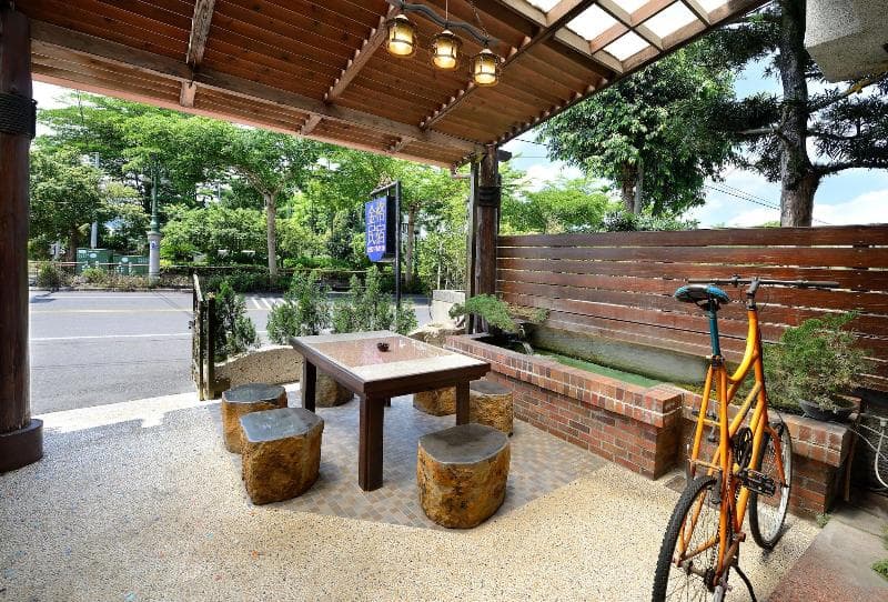 Jinge Guest House main