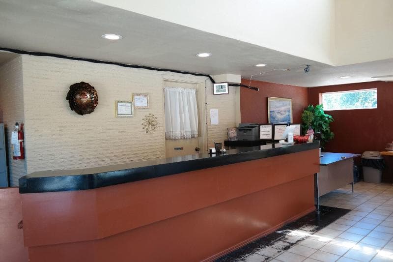 River Park Inn 4