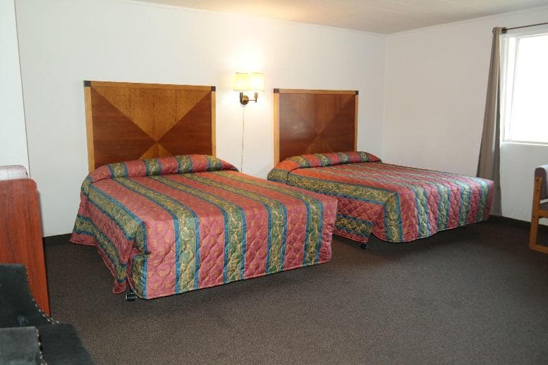 River Park Inn 3
