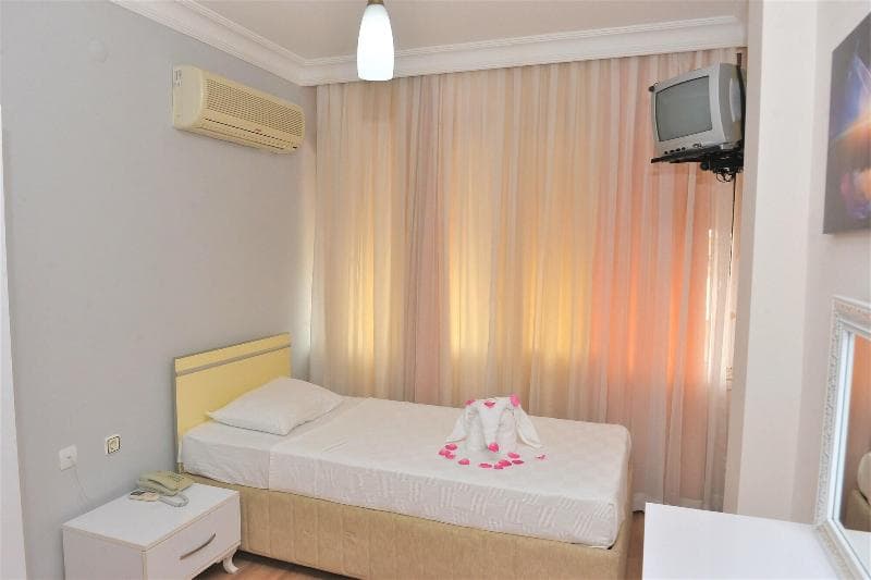 Melody Hotel 3
