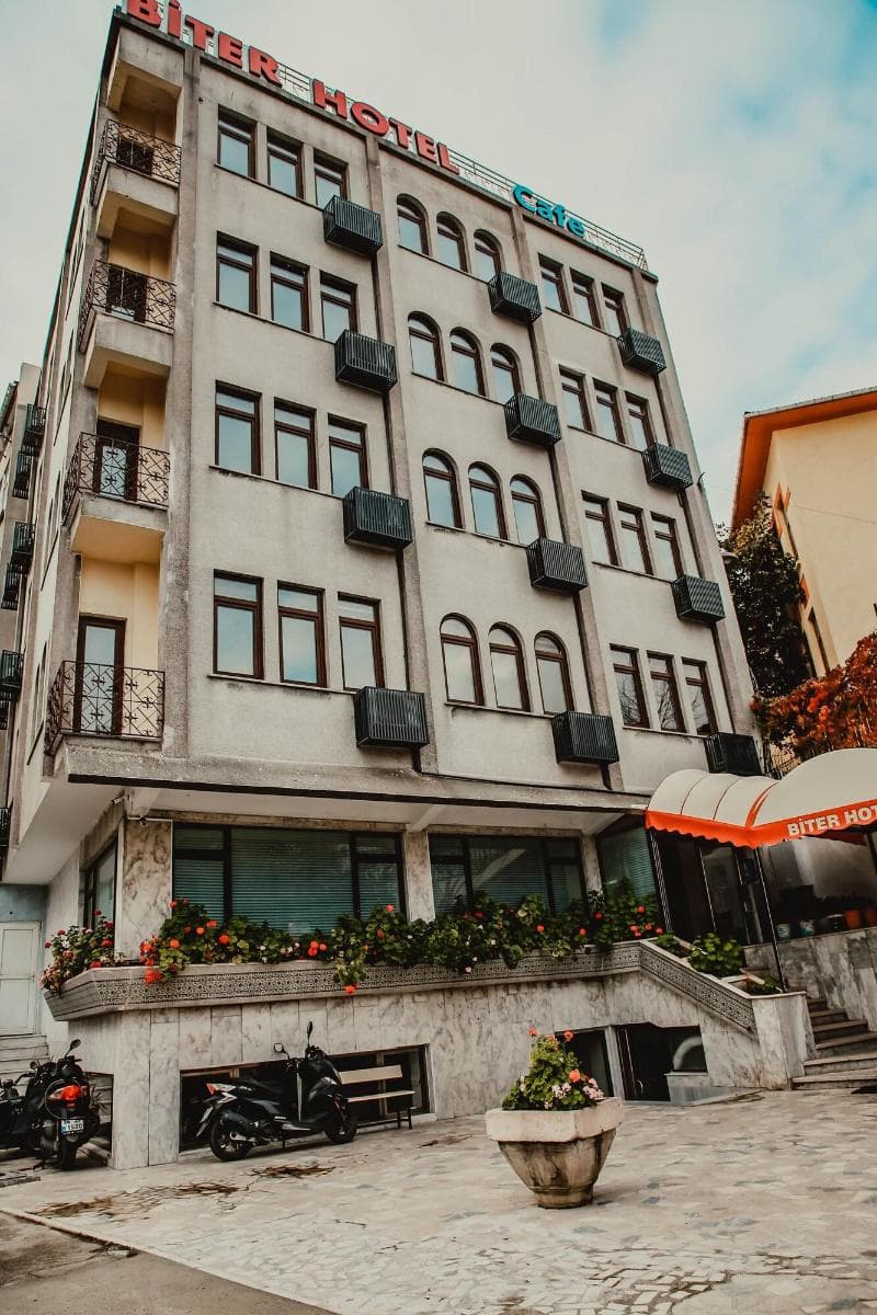 Biter Hotel 4