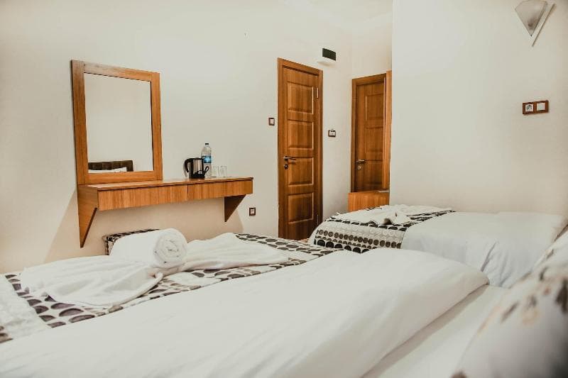 Biter Hotel 5