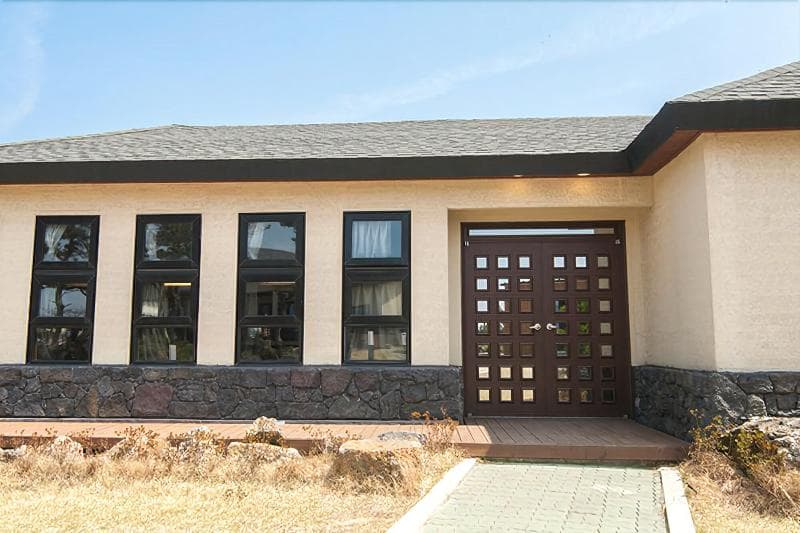 On The Stone Guesthouse 1 - Hostel photo 1