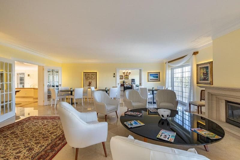 Estoril Luxury Suites & Spa 4