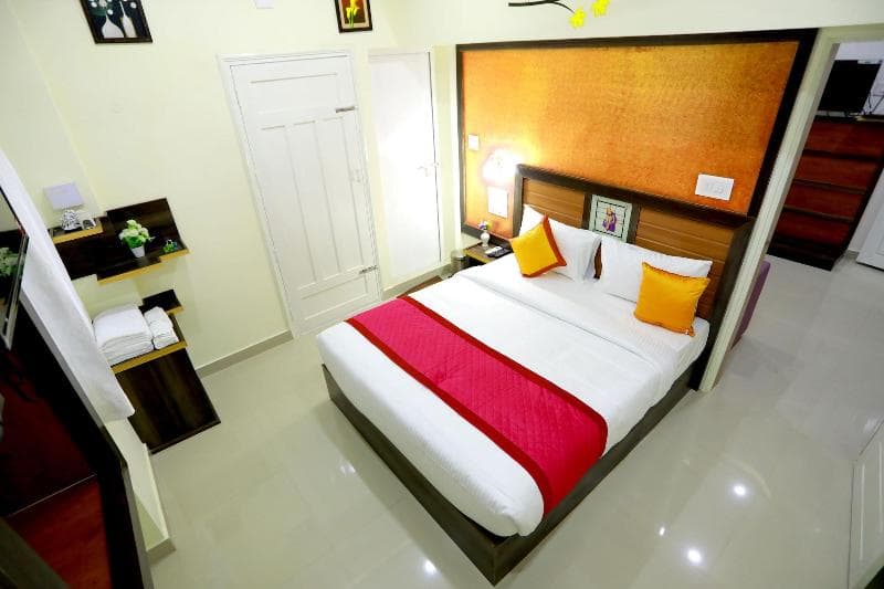 Base 9 Airport Hotel 3