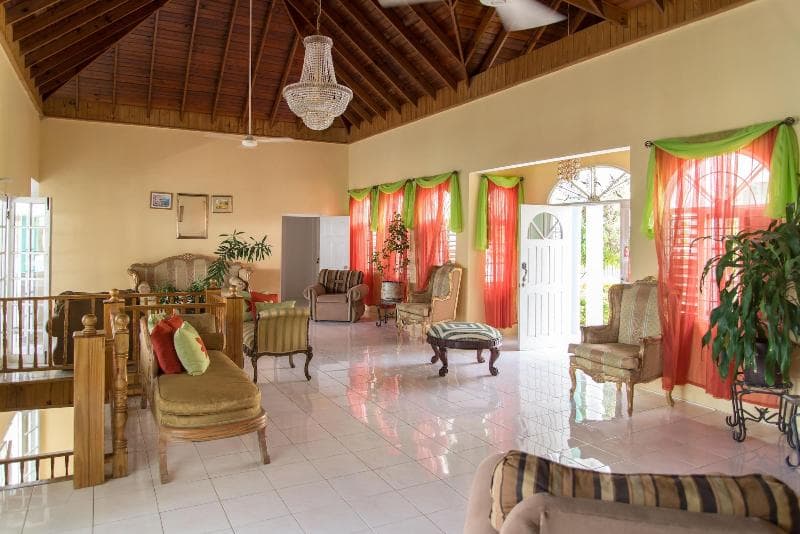 Diamond Villa Yoga & Wellness main