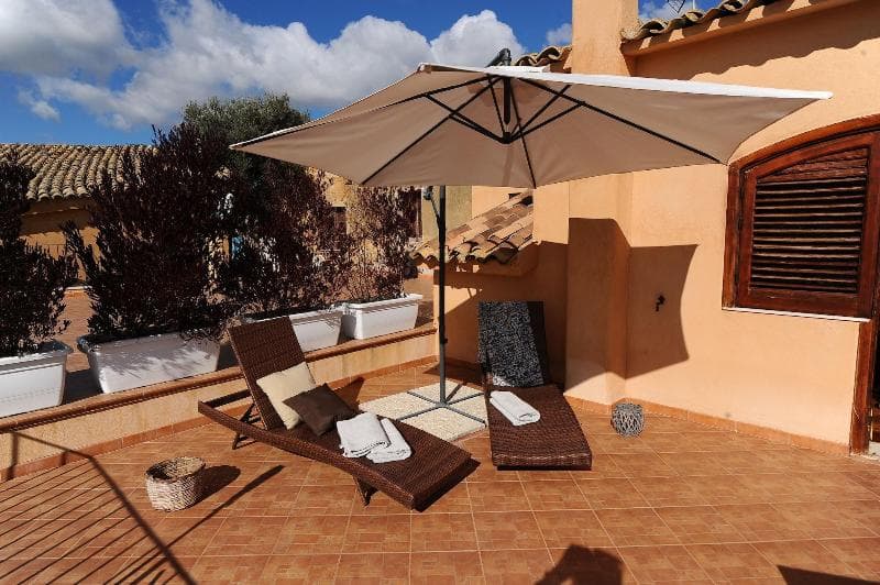 Villa La Lumia B And B 5