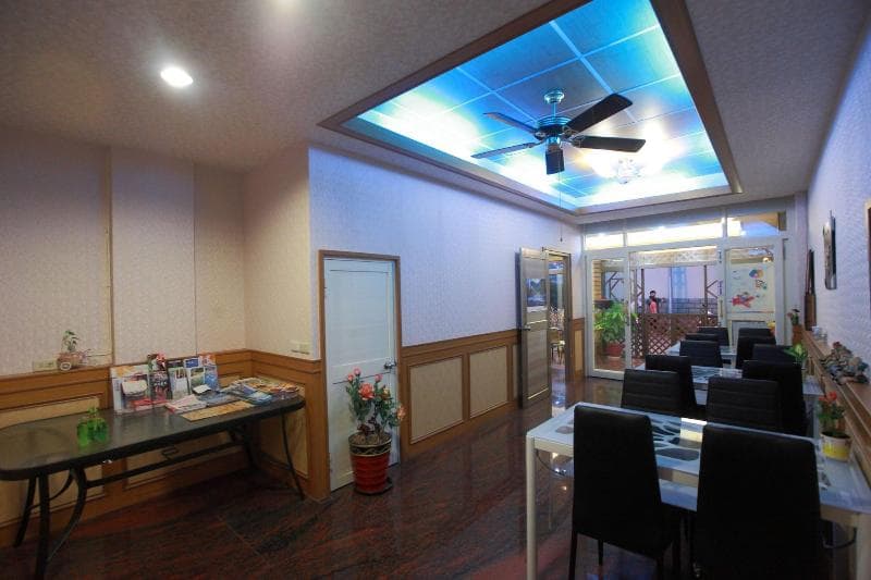 First Place B&B - Hualien Railway Station main