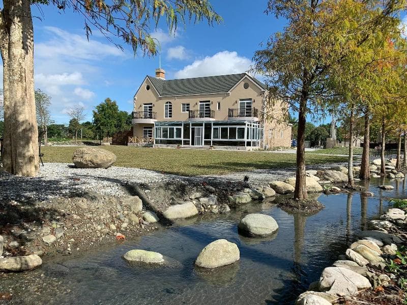 Serrado Manor 4
