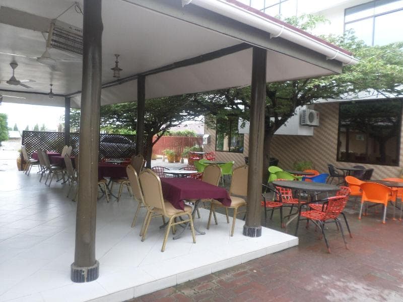 Mambosasa Executive Hotel main