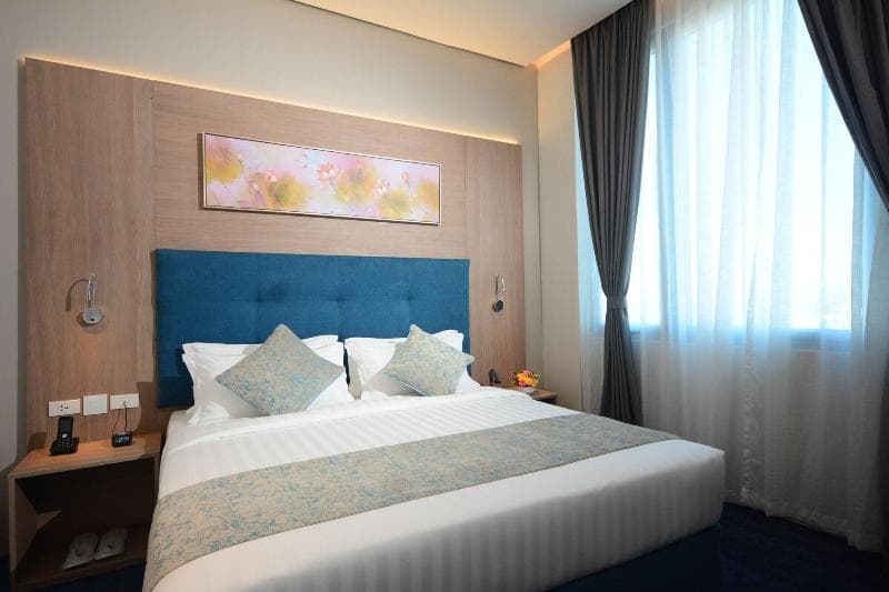 The Blue Lotus Hotel 4