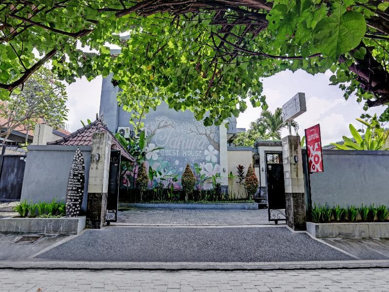 Oyo 90471 Sakura Guest House 3