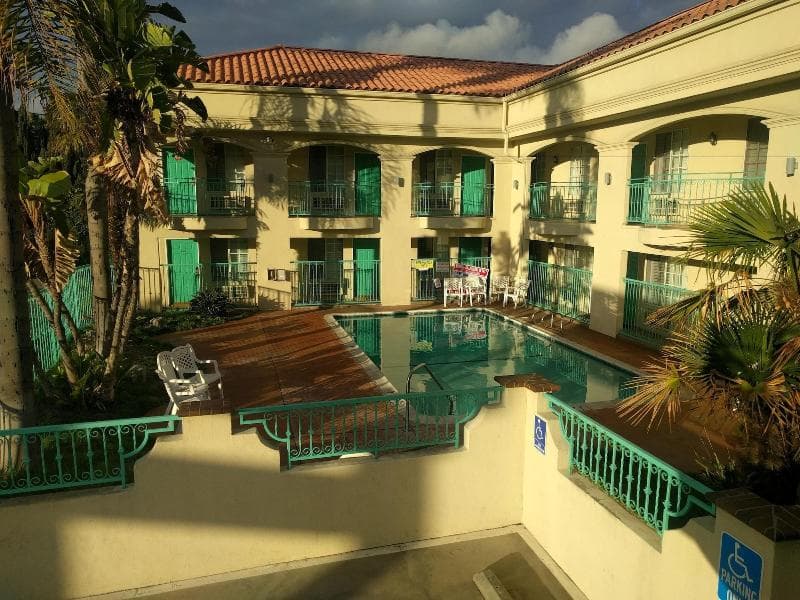 Lyef Inn & Suites By Aga, Lax Airport 4